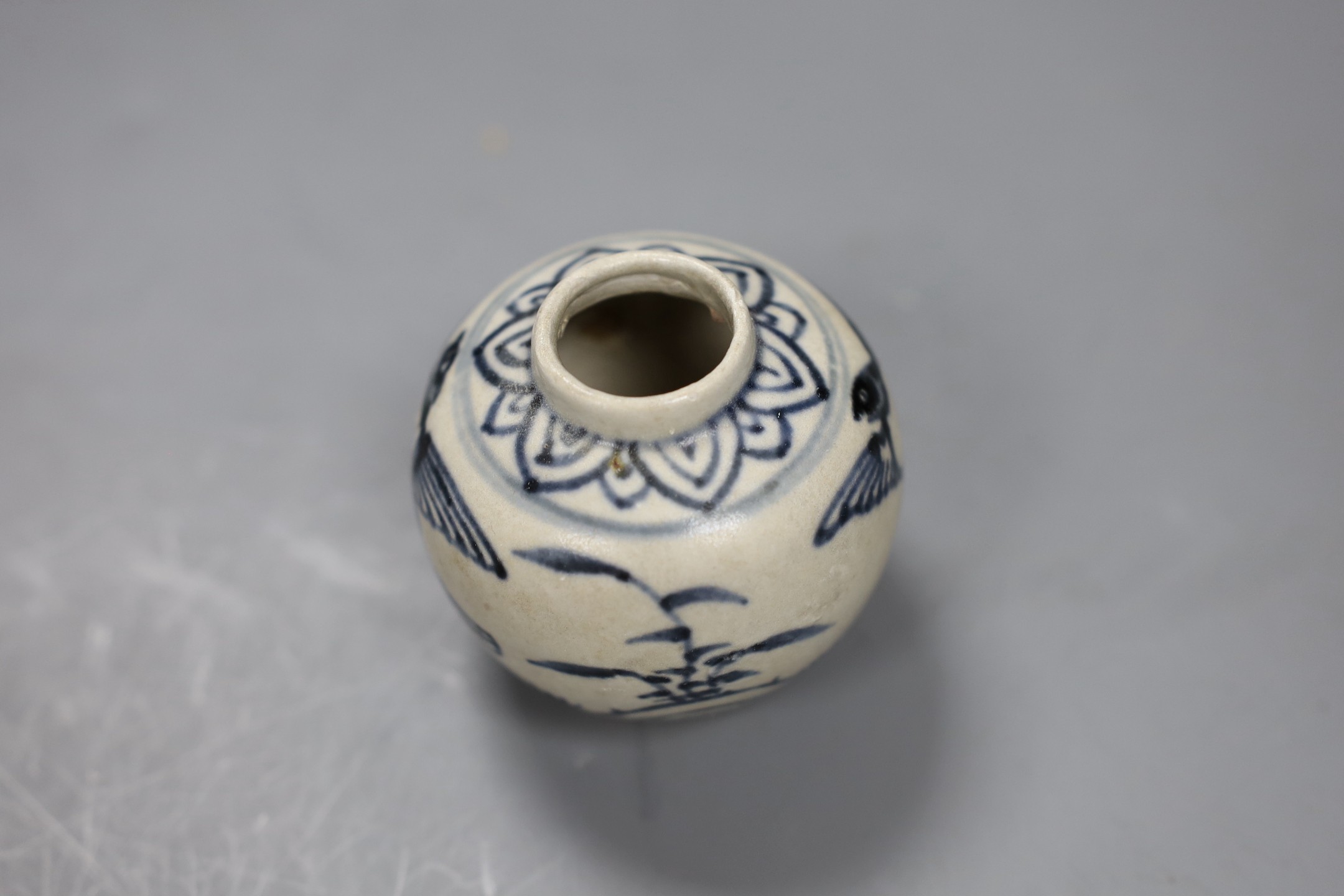 An Annamese blue and white jarlet, Hoi An Cargo, 6cms high